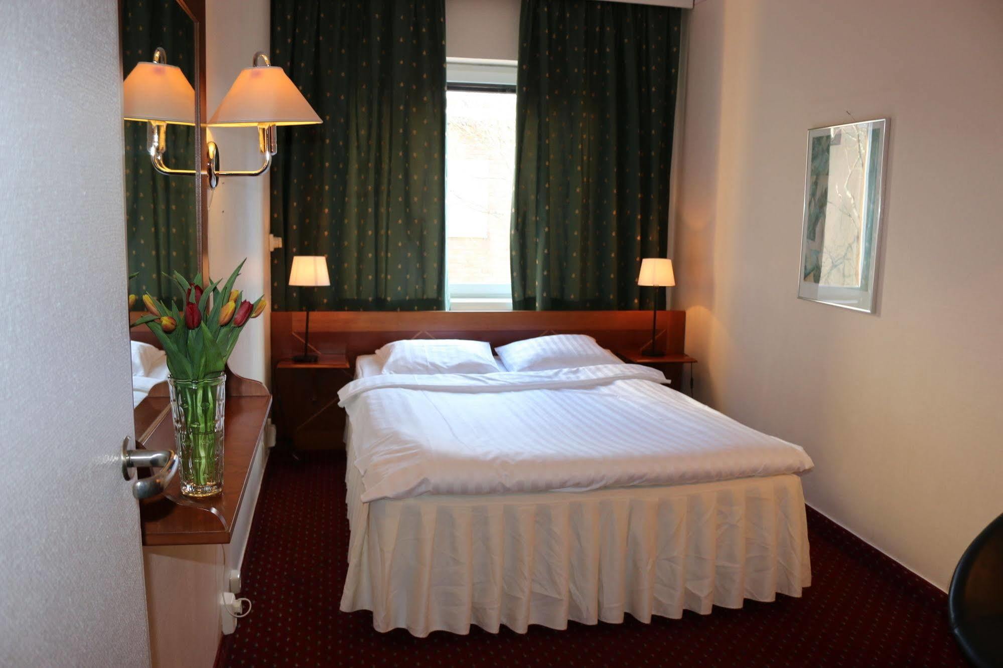 Hotell Zaeta Longstay エステルスンド エクステリア 写真